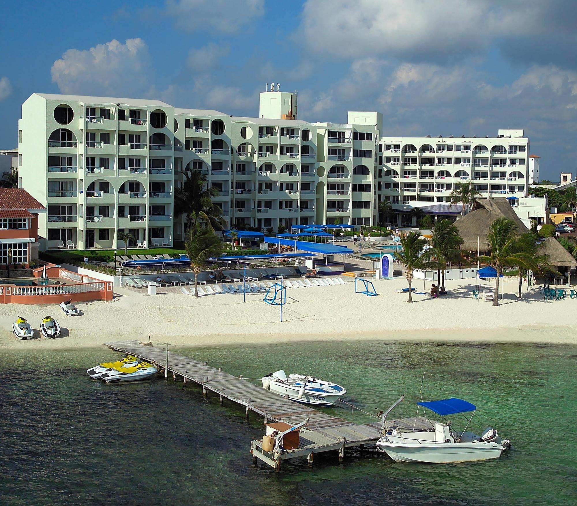 Aquamarina Beach Hotel Cancún Extérieur photo
